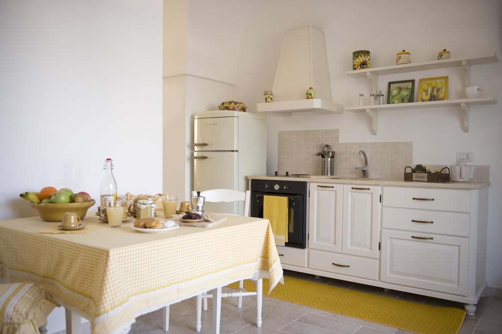 Masseria Bianca Di Puglia Monopoli Rum bild