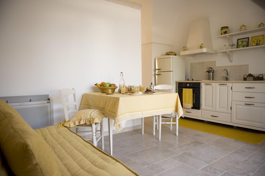 Masseria Bianca Di Puglia Monopoli Rum bild